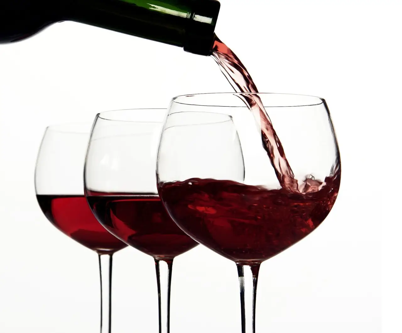 Vigneti italiani verso la rinascita la svolta che rilancia il settore del vino Immagine selezionata