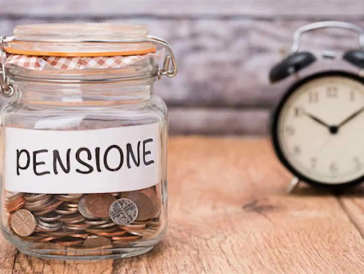 Pensione minima 2025: ecco come ottenerla con 15 anni di contributi Immagine selezionata